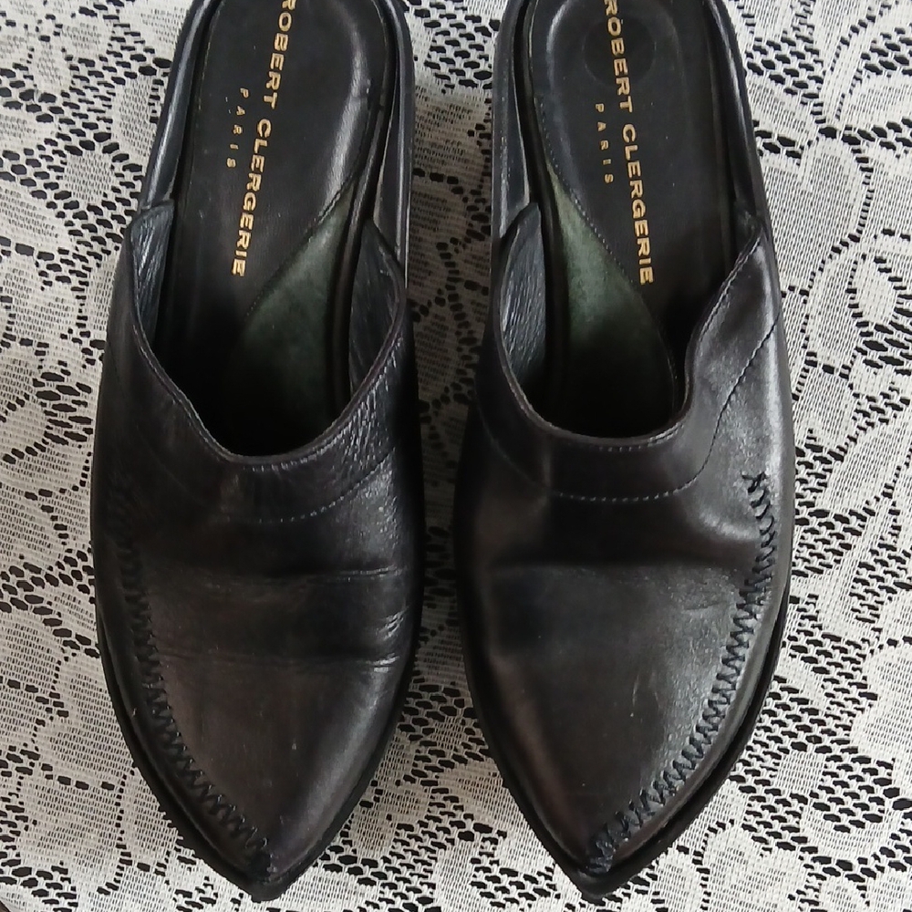 Robert Clergerie Black Loafers Sleek Slip-Ons
